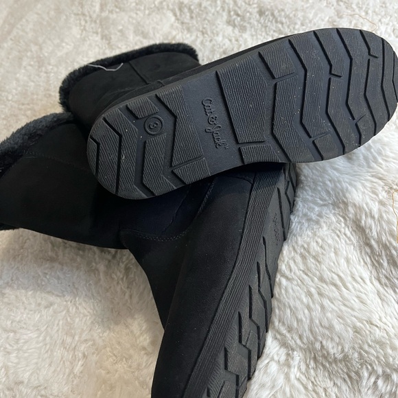 Cat & Jack Black Winter Boots